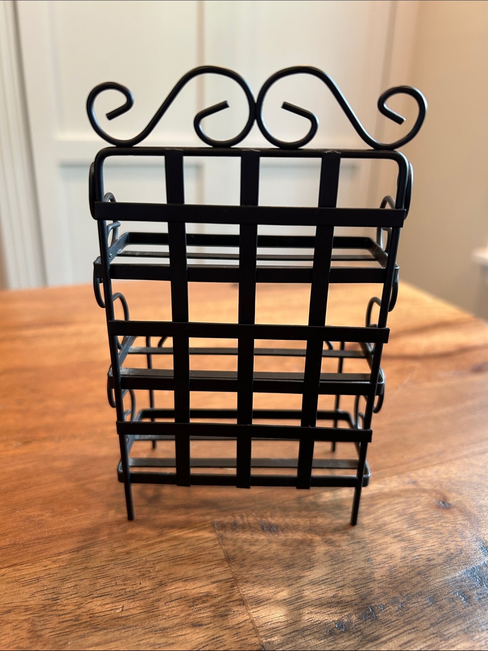 Vtg Wrought Iron French Baker’s Rack, Lot of 18 Dollhouse Furniture - Picture 3 of 9